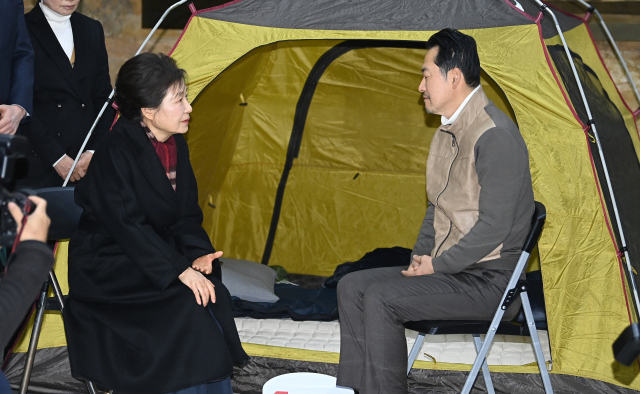 박근혜 등판에 장동혁 단식 중단…보수 통합 국면 맞나