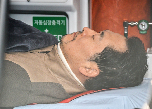 우원식 국회의장, 입원한 장동혁 병문안…20분간 면회