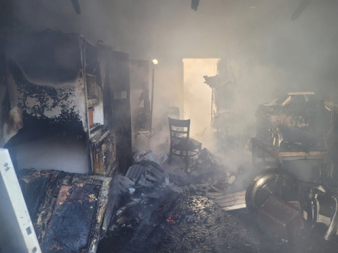 포항 한 목조주택 화재…60대 남성 숨져