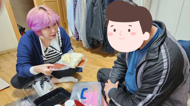 쓰러진 고립 된 이웃…구미 '밥톡'이 한 생명 살렸다