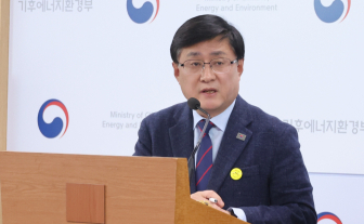 李, 원전 정책 유턴 배경은?…AI 전력·文정부 교훈·여론