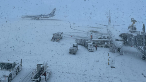 日 삿포로서 발묶인 7천명…'적설 1m' 역대급 재난