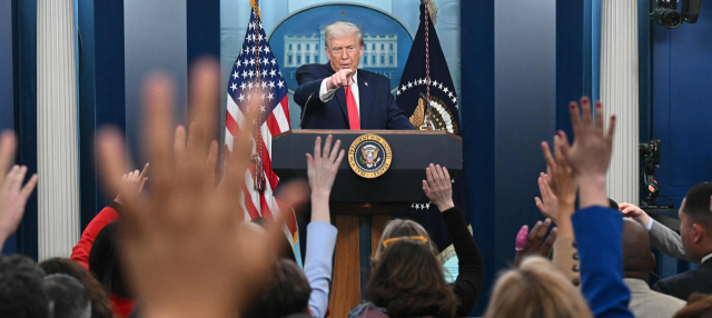 트럼프 관세 25% 인상 압박…정부 