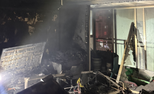 대구 달서구 도원동 아파트서 화재…60대 남성 화상