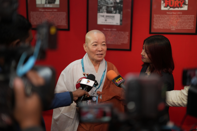 대해 스님이 다카국제영화제(DIFF)에서 