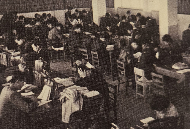 1962년도 당시 경북대 도서관 열람실 모습. 경북대 제공