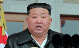 북한, 대구경 방사포 시험사격…김정은 