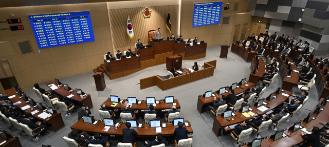 도의회 관문 넘었다…'TK특별시' 초읽기 