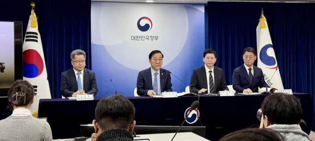 지역 균형발전은 말뿐?…정부, 수도권에 6만호 공급