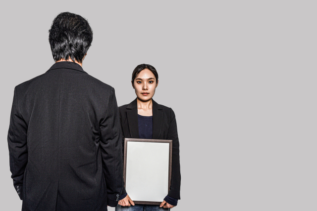 벽이 서 있있다, 프로젝트 아일랜드 남동진