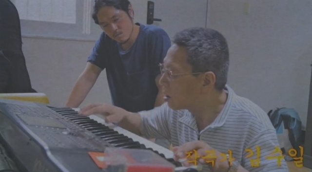 이박사의 전속 건반 주자로 활동했던 작곡가 김수일(오른쪽)과 250. 바나TV 유튜브