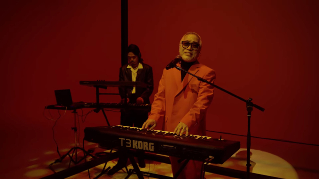 나운도(오른쪽)와 250의 