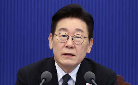 휴머노이드 로봇 반대 노조에…李 