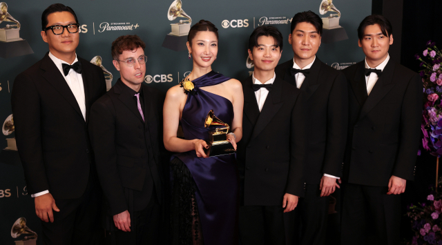 케데헌 '골든', K팝 최초 美 그래미 '베스트 송 리튼' 수상 