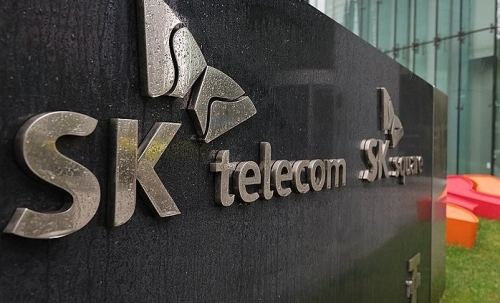 해킹 악재는 털고 호재 겹겹…SK텔레콤, 어느새 주가 7만원 훌쩍[왜웃株]