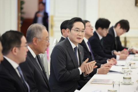 300조 지방투자…기존 계획 짜깁기, 보여주식 '숫자놀음'?