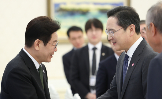 대기업, 지방 투자 300조 쏟는다…李 주재 간담회서 밝혀