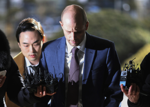 [속보] 경찰, 쿠팡 로저스 내일 재소환…'국회 위증' 혐의 조사