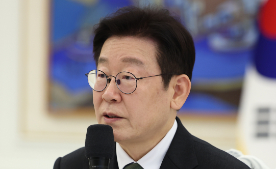 李 대통령, 기자 선행매매 의혹에 