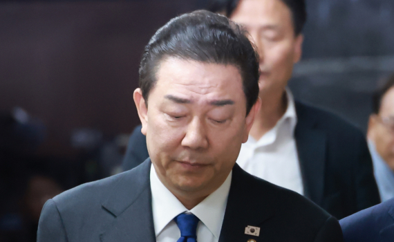 경찰, '김병기 갑질·특혜 의혹' 관련 국회사무처 압수수색