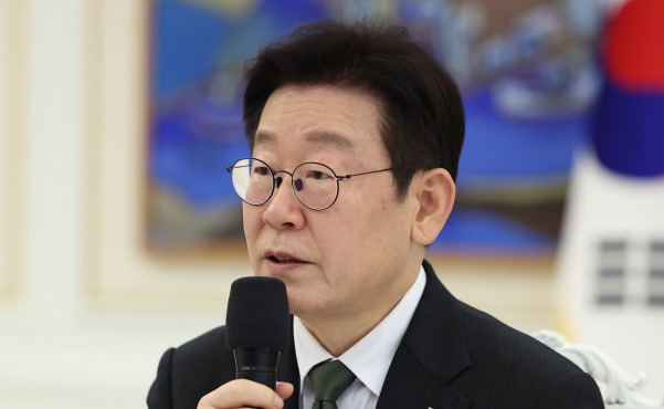 李 대통령, 기자 선행매매 의혹에 