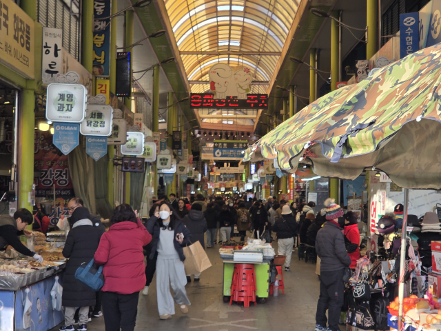 지역경제 성장 이끄는 전통시장 상인·소상공인들