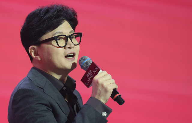 국민의힘 한동훈 전 대표가 8일 서울 송파구 잠실실내체육관에서 열린 토크콘서트에서 발언하고 있다. 연합뉴스