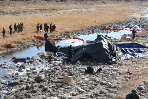 가평에서 육군 코브라 헬기 훈련 중 추락…준위 2명 사망