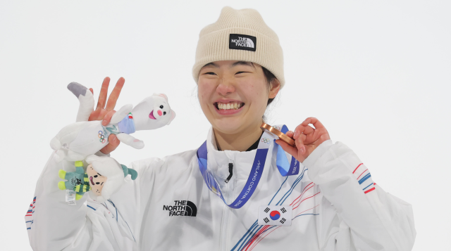 새역사 쓴 18세 유승은…스노보드 빅에어 첫 동메달