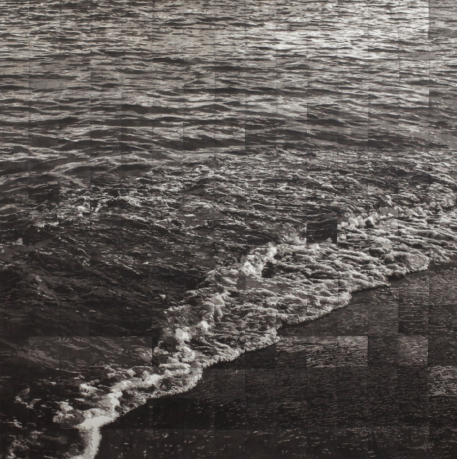 권세진, 바다를 구성하는 225개의 드로잉, 2025, 한지에 먹, 150x150cm