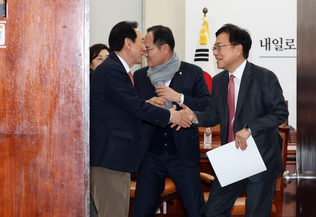 지역 정치권 다수가 찬성파…