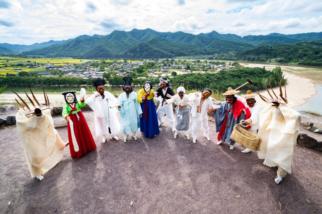 안동시가 올 한 해를 낮과 밤의 공간, 세계유산이 어우러지는 채류형 관광도시로 전환을 본격 추진한다. 안동시 제공