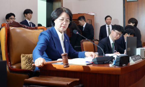 민주, 사법개편 시간표 대로 간다…헌재법 등 강행 처리