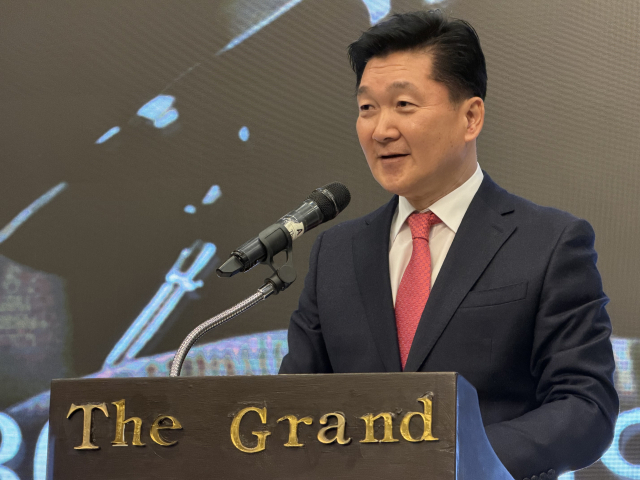 하태균 씨가 11일 대구그랜드호텔에서 열린 정치연설 30년을 마감하는 은퇴식에서 청중들에게 마지막 연설을 하고 있다. 하태균 씨 제공