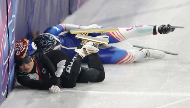 쇼트트랙서 김길리와 '쾅'…美 선수 