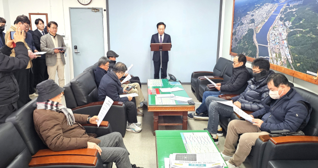 권기창 안동시장이 12일 긴급 기자회견을 통해 