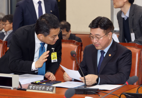 [속보] 행안위, 대구경북·광주전남·대전충남 행정통합 특별법안 의결