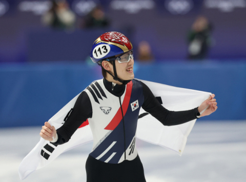 [동계 올림픽] 임종언, 쇼트트랙 남자 1000m 동메달…한국 8년 만의 입상