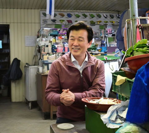 진주시장 후보 가상대결…조규일 현 시장, 모든 후보 앞서