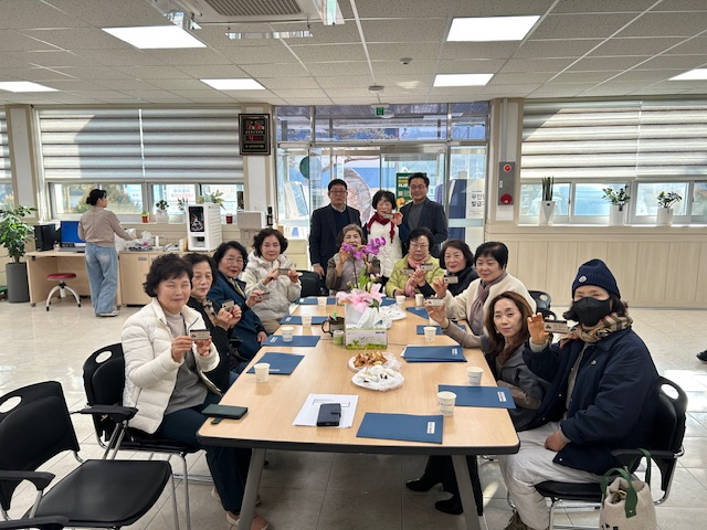 성주군 금수강산면 주민 13명 바리스타 2급 자격증 취득. 성주군 제공