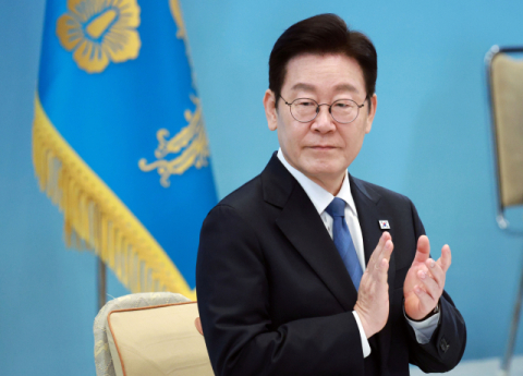 '코스피 5500' 李대통령 지지율 56.5%…3주 연속 상승세