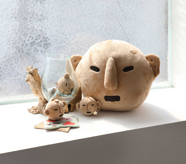 두기우기 캐릭터를 활용한 국립진주박물관 특화상품. 뮤지엄숍 캡처