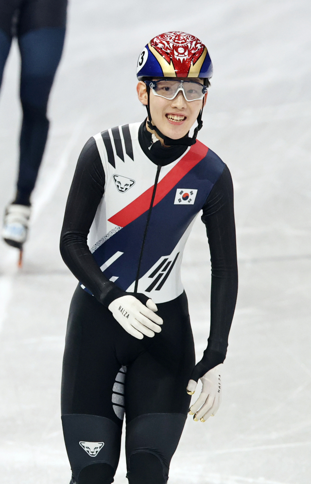 12일(현지시간) 이탈리아 밀라노 아이스스케이팅 아레나에서 열린 2026 밀라노·코르티나담페초 동계올림픽 쇼트트랙 남자 1,000m 결승에서 동메달을 획득한 한국 임종언이 기뻐하고 있다. 연합뉴스