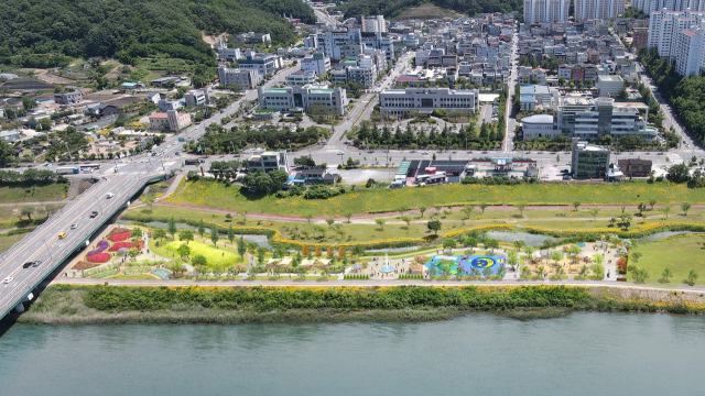 안동시 낙동강 수변 공원.