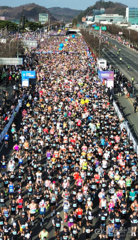 대구 경찰, 대구국제마라톤 숨겨진 주역 활약…부상 선수 및 응급환자 구조