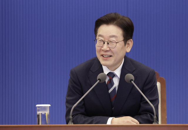 '코스피 5800 돌파' 李대통령 지지율 58.2% 기록