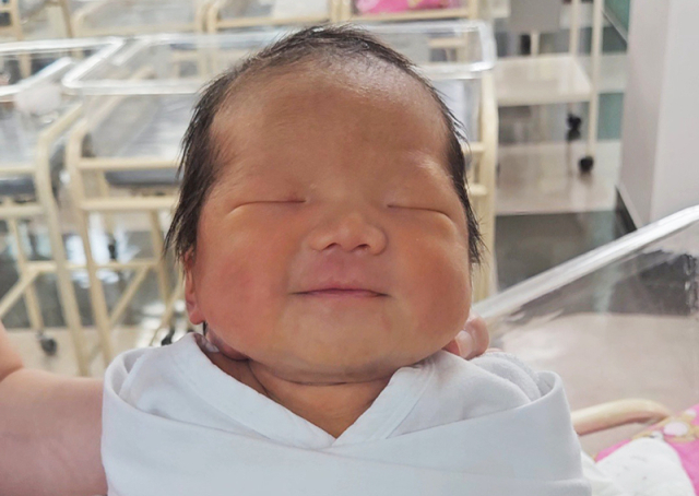 정수인 산모 아기.