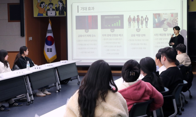 안동시는 지난 20일 행정인턴 6기의 2개월 활동을 마무리하면서 정책 아이디어 발표회르 가졌다. 안동시 제공