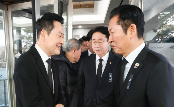 정청래, 장동혁에 회담 제안…