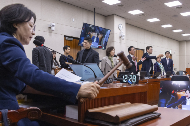 與 주도 법사위 제동 'TK특별시' 무산 위기